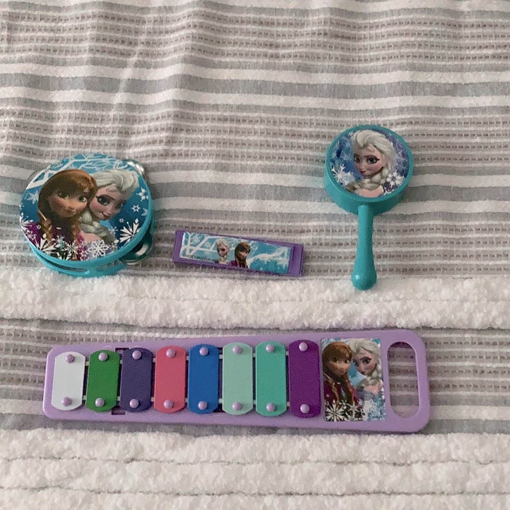 Disney Frozen musical set